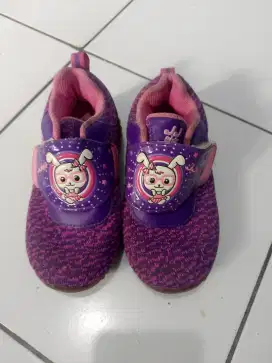 Sepatu anak cewe