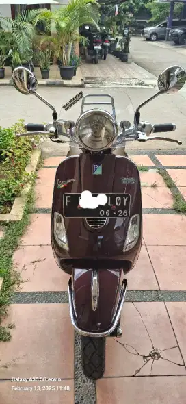 Vespa lxv,mulus,pakaian pribadi,jarang pakai