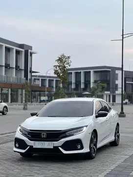 CIVIC TURBO HATCHBACK 2017
