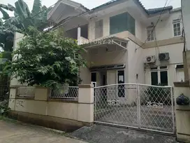 Dijual Rumah Tinggal 2 Lantai Siap Huni WT10735