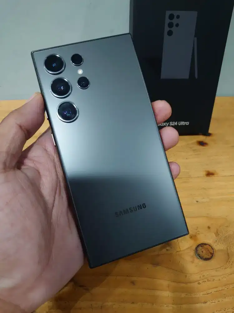 Samsung S24 ultra 12/512 sein titanium black