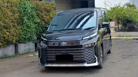 LIKE NEW !! TOYOTA VOXY TSS CVT 2023 / 2024 HITAM