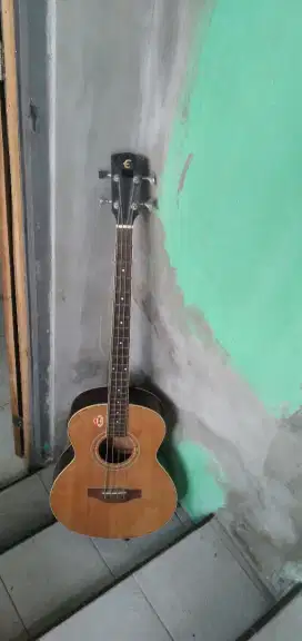 Jual bass akustik elektrik tanpa merk dengan peti (case) sepaket