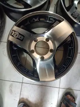 Excel Rally 15 x 7 in ET -13 hole 5 pcd 139.7