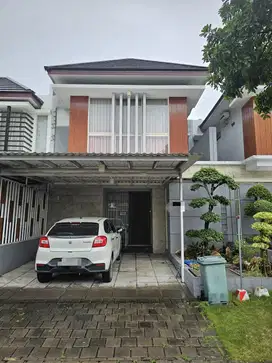 Termurah Rumah Semi Furnish Interior di Graha Natura Surabaya Barat