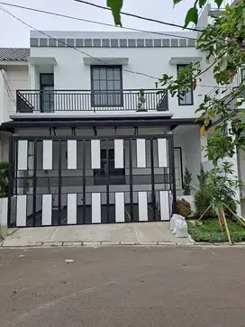 Rumah baru, bangunan mandiri, Di Cluster Amalfi Village Gading Serpong