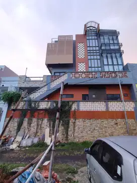 DIJUAL CEPAT RUMAH KANTOR BRAND NEW DI PINGGIR JALAN JAGAKARSA JAKSEL