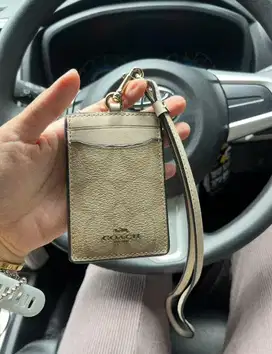 Lanyard Coach Second