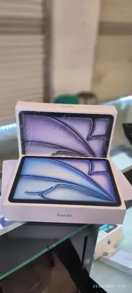 Ipad air 7 M3 128GB wifi only garansi 1 tahun