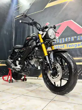 Yamaha XSR 155 TH 2023 Hitam glossy super cakep no minus