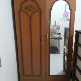 Lemari pakaian 2 pintu dgn cermin