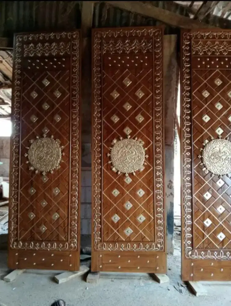 Pintu masjid Nabawi