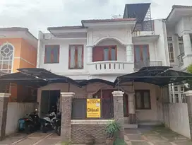 Rumah 2 Lantai Bagus SHM di Villa Ilhami, Jalan Arafah, Tangerang