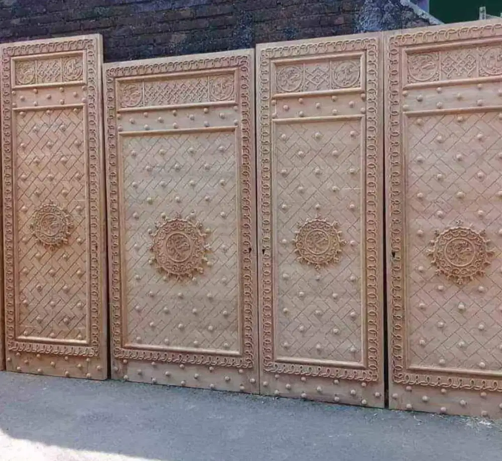 Pintu masjid Nabawi