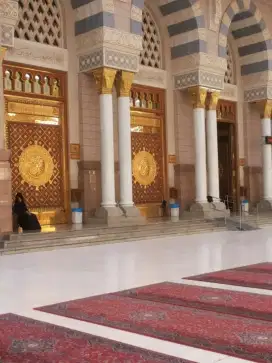 Pintu masjid Nabawi jati Jepara