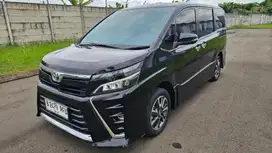 Toyota Voxy 2.0 AT 2018 KM70Rbuan Hitam TGN 1 Bebas LAKABANJIR TanpaDP