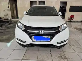 HONDA HRV E AT 2017 PUTIH