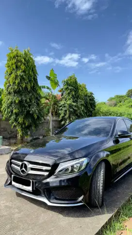 Mercedes Benz C200 *last edition* W205 tahun 2017.