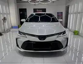 Toyota Corolla Altis 1.8V Hybrid 2022 CBU premium collor like new