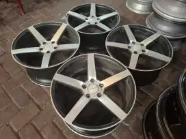 Velg Vossen R18 Innova Reborn Zenix Venturer Rush Terios Alphard Camry