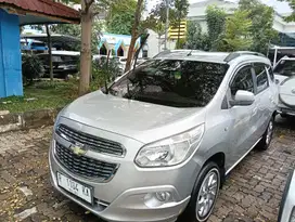 Chevrolet Spin 2014 Bensin