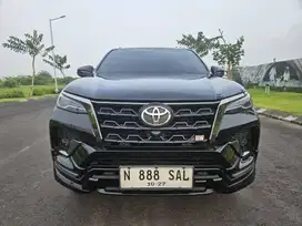 fortuner VRZ GR 2.8 2022 istimewa terawat seperti baru