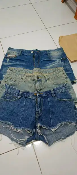 Hotpants bisa sampai bb 50 ambil semua 60rb