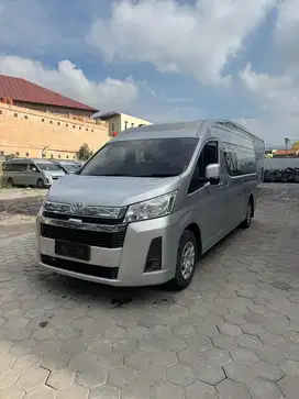 Second - Hiace Premio 2019
