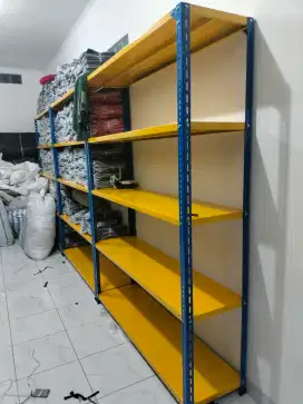 Rak besi siku Lubang L.60xP.150xT.200 5 Susun Kuning Tiang Hitam