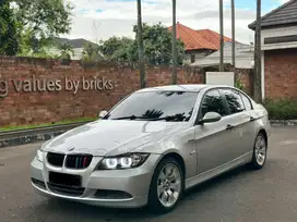 Bmw E90 320i AT CKD