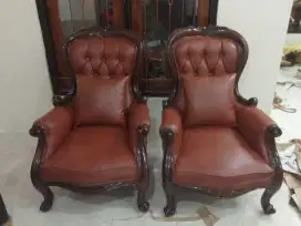Reparasi sofa ganti bahan kulit dan bahan oscar