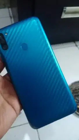 Samsung M11 minus layar bercak tp ori