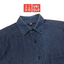 Uniqlo. Kemeja Denim Lengan Panjang