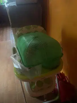 Meja Makan Bayi dan Balita