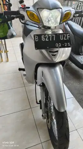 Honda Kharisma Tahun 2005
