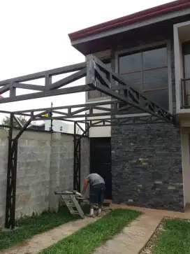 Kanopi rangka atap baja ringan