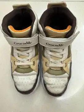 Sepatu crocodile 36