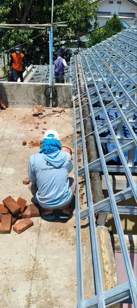 Garansi 5th!! Jasa Pasang Rangka Atap Galvalum Gresik