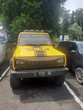 Di Jual Mobil Daihatsu Feroza
