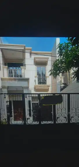 Rumah Baru American Modern Kemanggisan