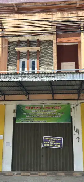Ruko Disewakan 3 lantai 1/2