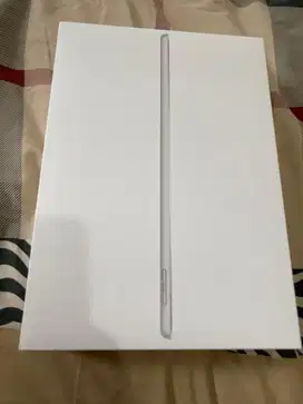 Dijual ipad 9 like new ga pernah dipakai