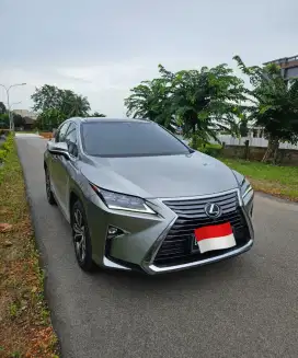 Pemakaian pribadi / bisa tukar tambah dengan mobil anda / lexus Rx300