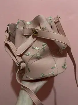 PRELOVED Tas selempang wanita pink