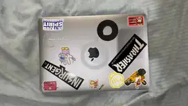 Macbook Pro M1 8/256gb