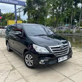 Toyota Kijang Innova 2.0 G Luxury A/T 2014