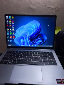 ADVAN AI GEN RYZEN 7 8845HS