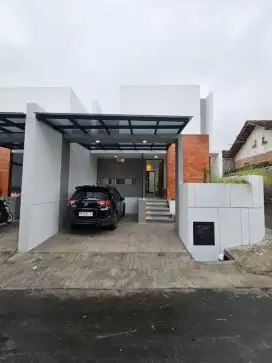 Jual Rumah Baru Jalan Kaliurang Dekat UII
