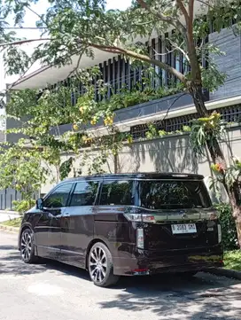 Nissan Elgrand 2014 Bensin