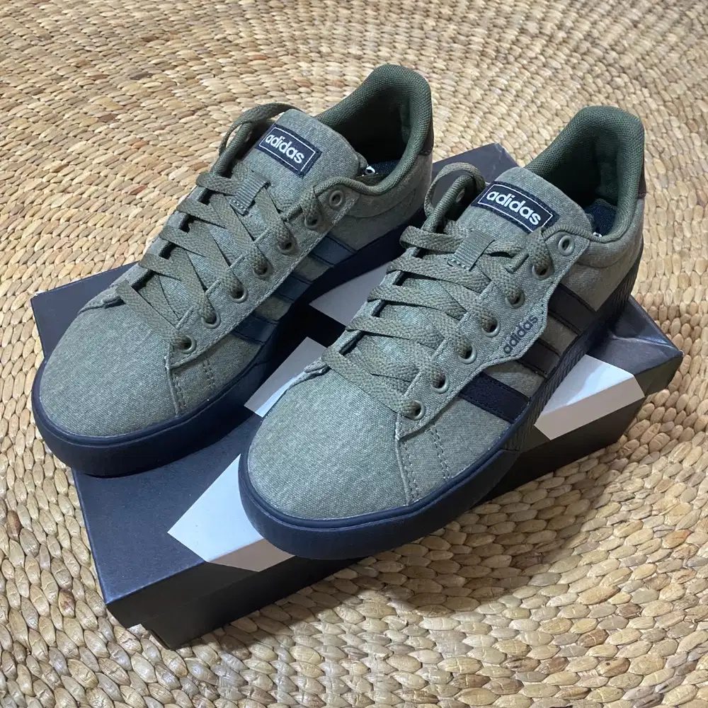 (NEW) SEPATU ADIDAS SKATEBOARD LIFESTYE DAILY 3.0 ORIGINAL